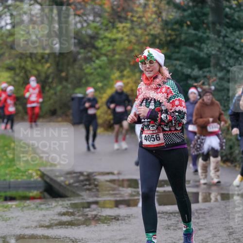 07.12.2025 - St. Pauli X-Mass-Run No. 15 Michael Burmester http://msf.ph/oto/9411231 07.12.2025 11:41:54 Laufen 15, 4056, 18, 80, 31 meine-sportfotos.de