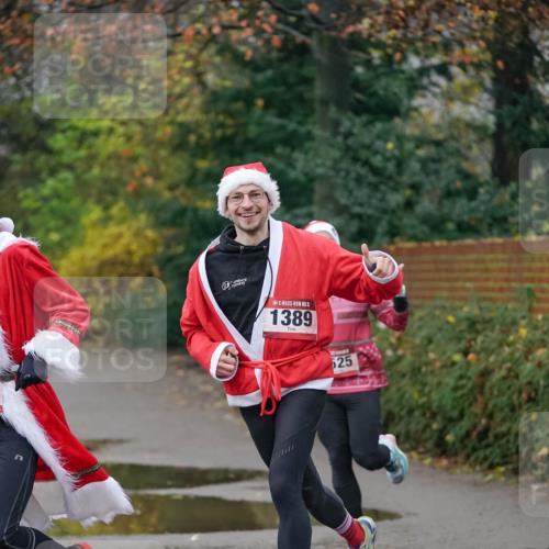 07.12.2025 - St. Pauli X-Mass-Run No. 15 Michael Burmester http://msf.ph/oto/9411232 07.12.2025 09:57:55 Laufen 5, 1389, 525 meine-sportfotos.de
