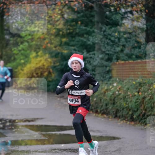 07.12.2025 - St. Pauli X-Mass-Run No. 15 Michael Burmester http://msf.ph/oto/9411253 07.12.2025 09:58:08 Laufen 15, 4494 meine-sportfotos.de