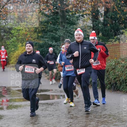 07.12.2025 - St. Pauli X-Mass-Run No. 15 Michael Burmester http://msf.ph/oto/9411255 07.12.2025 11:41:56 Laufen 4375, 2714, 3463, 3385, 4374 meine-sportfotos.de