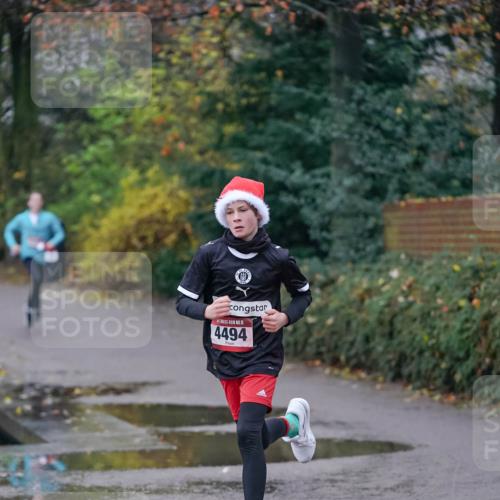 07.12.2025 - St. Pauli X-Mass-Run No. 15 Michael Burmester http://msf.ph/oto/9411256 07.12.2025 09:58:08 Laufen 15, 4494 meine-sportfotos.de