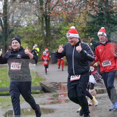 07.12.2025 - St. Pauli X-Mass-Run No. 15 Michael Burmester http://msf.ph/oto/9411264 07.12.2025 11:41:57 Laufen 15, 4375, 4374, 80, 15, 3385, 1225 meine-sportfotos.de