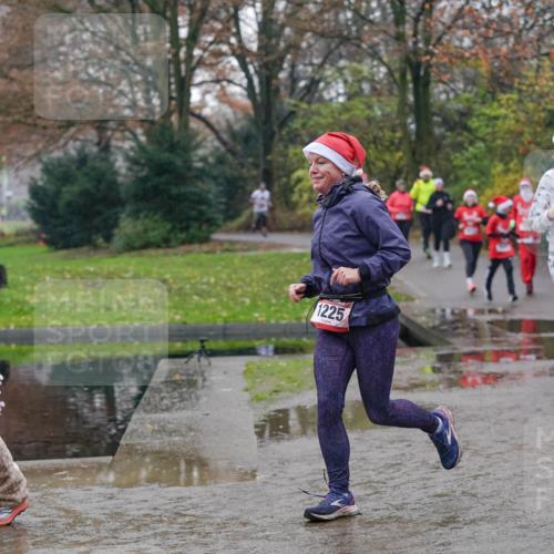 07.12.2025 - St. Pauli X-Mass-Run No. 15 Michael Burmester http://msf.ph/oto/9411293 07.12.2025 11:42:00 Laufen 880, 1225, 3175, 1533 meine-sportfotos.de