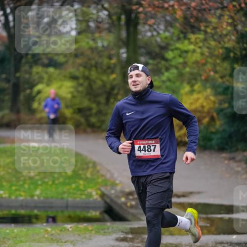 07.12.2025 - St. Pauli X-Mass-Run No. 15 Michael Burmester http://msf.ph/oto/9411315 07.12.2025 09:58:39 Laufen 15, 4487 meine-sportfotos.de