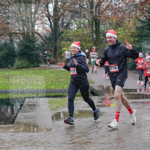 07.12.2025 - St. Pauli X-Mass-Run No. 15 Michael Burmester http://msf.ph/oto/9411316 07.12.2025 11:42:02 Laufen 3533, 2714 meine-sportfotos.de