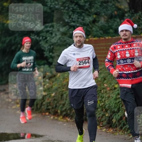 07.12.2025 - St. Pauli X-Mass-Run No. 15 Michael Burmester http://msf.ph/oto/9411356 07.12.2025 09:58:51 Laufen 15, 2564 meine-sportfotos.de