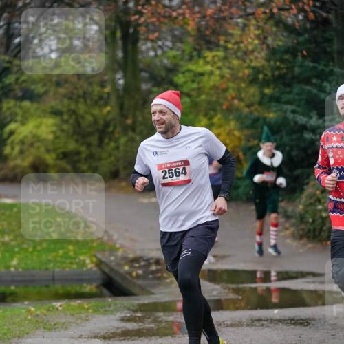 07.12.2025 - St. Pauli X-Mass-Run No. 15 Michael Burmester http://msf.ph/oto/9411368 07.12.2025 09:58:53 Laufen 15, 2564 meine-sportfotos.de