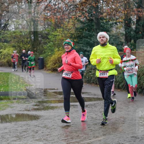 07.12.2025 - St. Pauli X-Mass-Run No. 15 Michael Burmester http://msf.ph/oto/9411370 07.12.2025 11:42:10 Laufen 2987, 2991, 3675 meine-sportfotos.de