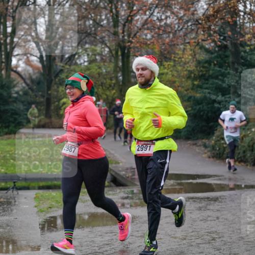 07.12.2025 - St. Pauli X-Mass-Run No. 15 Michael Burmester http://msf.ph/oto/9411378 07.12.2025 11:42:11 Laufen 2987, 2991, 3675 meine-sportfotos.de