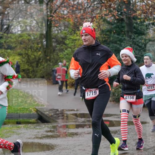 07.12.2025 - St. Pauli X-Mass-Run No. 15 Michael Burmester http://msf.ph/oto/9411396 07.12.2025 11:42:13 Laufen 3675, 1719, 4156, 4721 meine-sportfotos.de