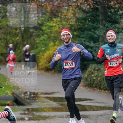 07.12.2025 - St. Pauli X-Mass-Run No. 15 Michael Burmester http://msf.ph/oto/9411403 07.12.2025 09:58:58 Laufen 15, 4545, 50, 2687, 15 meine-sportfotos.de