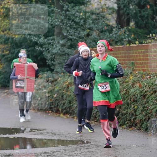 07.12.2025 - St. Pauli X-Mass-Run No. 15 Michael Burmester http://msf.ph/oto/9411423 07.12.2025 11:42:17 Laufen 2769, 241, 15, 723 meine-sportfotos.de
