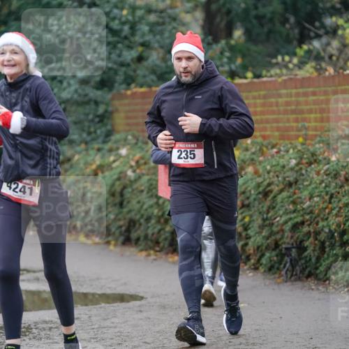 07.12.2025 - St. Pauli X-Mass-Run No. 15 Michael Burmester http://msf.ph/oto/9411443 07.12.2025 11:42:20 Laufen 4241, 15, 235 meine-sportfotos.de