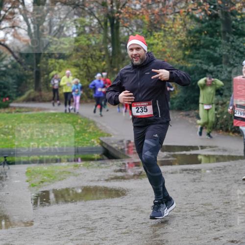 07.12.2025 - St. Pauli X-Mass-Run No. 15 Michael Burmester http://msf.ph/oto/9411455 07.12.2025 11:42:22 Laufen 15, 235, 2769, 42 meine-sportfotos.de