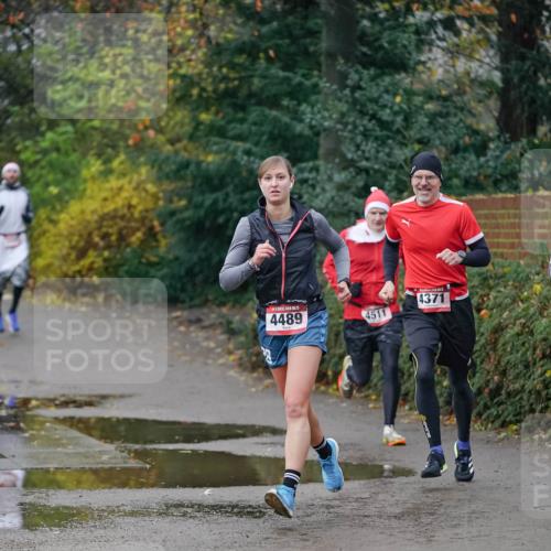 07.12.2025 - St. Pauli X-Mass-Run No. 15 Michael Burmester http://msf.ph/oto/9411465 07.12.2025 09:59:08 Laufen 4371, 4489, 4511 meine-sportfotos.de