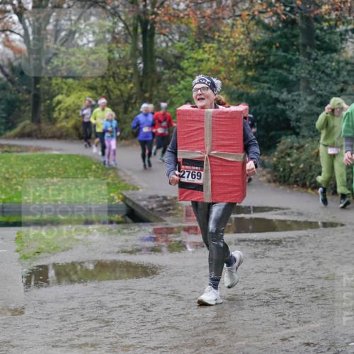 07.12.2025 - St. Pauli X-Mass-Run No. 15 Michael Burmester http://msf.ph/oto/9411470 07.12.2025 11:42:23 Laufen 15, 2769, 4228 meine-sportfotos.de