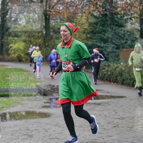 07.12.2025 - St. Pauli X-Mass-Run No. 15 Michael Burmester http://msf.ph/oto/9411484 07.12.2025 11:42:24 Laufen 15, 422 meine-sportfotos.de