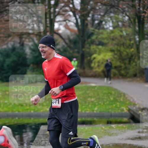 07.12.2025 - St. Pauli X-Mass-Run No. 15 Michael Burmester http://msf.ph/oto/9411489 07.12.2025 09:59:10 Laufen 80, 371 meine-sportfotos.de