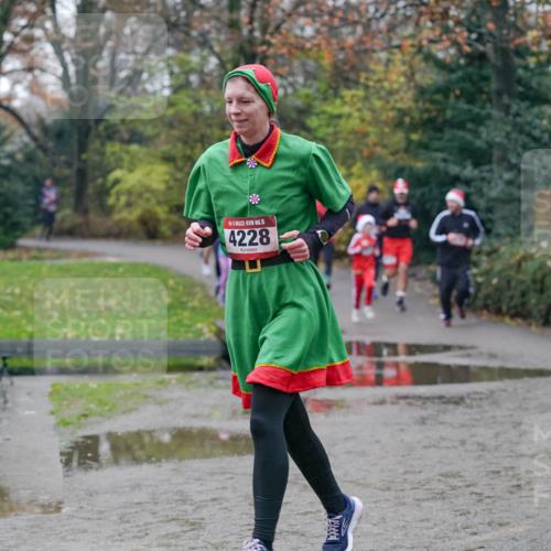 07.12.2025 - St. Pauli X-Mass-Run No. 15 Michael Burmester http://msf.ph/oto/9411490 07.12.2025 11:42:25 Laufen 15, 4228 meine-sportfotos.de