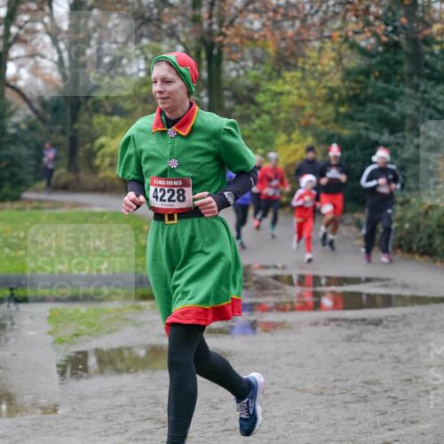 07.12.2025 - St. Pauli X-Mass-Run No. 15 Michael Burmester http://msf.ph/oto/9411493 07.12.2025 11:42:25 Laufen 15, 4228 meine-sportfotos.de