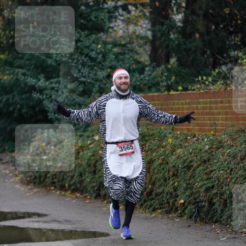 07.12.2025 - St. Pauli X-Mass-Run No. 15 Michael Burmester http://msf.ph/oto/9411498 07.12.2025 09:59:13 Laufen 3565 meine-sportfotos.de