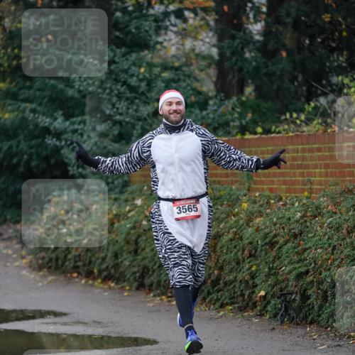 07.12.2025 - St. Pauli X-Mass-Run No. 15 Michael Burmester http://msf.ph/oto/9411504 07.12.2025 09:59:13 Laufen 3565 meine-sportfotos.de