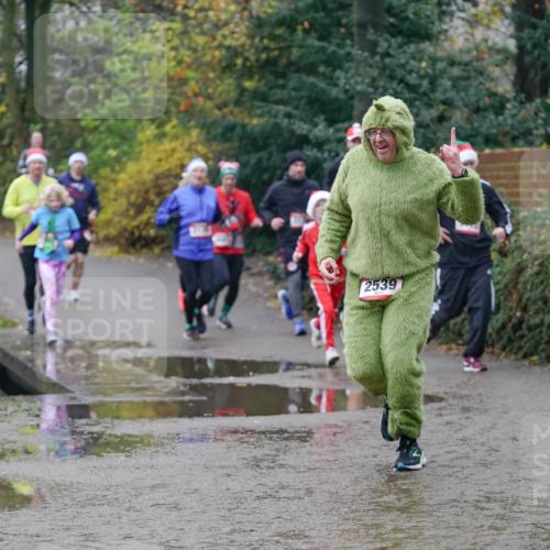 07.12.2025 - St. Pauli X-Mass-Run No. 15 Michael Burmester http://msf.ph/oto/9411511 07.12.2025 11:42:26 Laufen 2539 meine-sportfotos.de