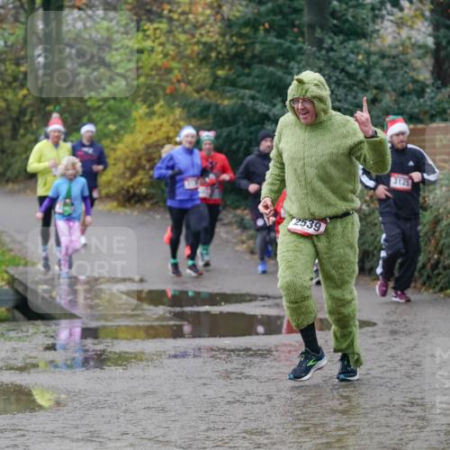 07.12.2025 - St. Pauli X-Mass-Run No. 15 Michael Burmester http://msf.ph/oto/9411514 07.12.2025 11:42:27 Laufen 2539, 3125 meine-sportfotos.de