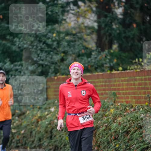 07.12.2025 - St. Pauli X-Mass-Run No. 15 Michael Burmester http://msf.ph/oto/9411531 07.12.2025 09:59:25 Laufen 352 meine-sportfotos.de