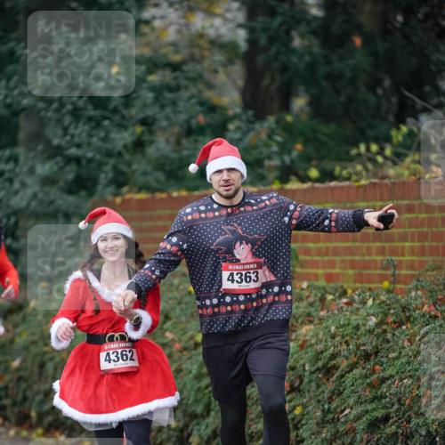 07.12.2025 - St. Pauli X-Mass-Run No. 15 Michael Burmester http://msf.ph/oto/9411570 07.12.2025 09:59:44 Laufen 4362, 15, 4363 meine-sportfotos.de