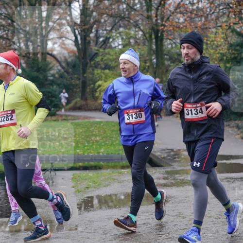 07.12.2025 - St. Pauli X-Mass-Run No. 15 Michael Burmester http://msf.ph/oto/9411574 07.12.2025 11:42:33 Laufen 15, 3282, 3130, 3134, 3813, 3661 meine-sportfotos.de
