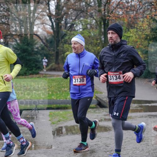 07.12.2025 - St. Pauli X-Mass-Run No. 15 Michael Burmester http://msf.ph/oto/9411577 07.12.2025 11:42:33 Laufen 15, 3282, 3130, 3134, 3661, 3813 meine-sportfotos.de