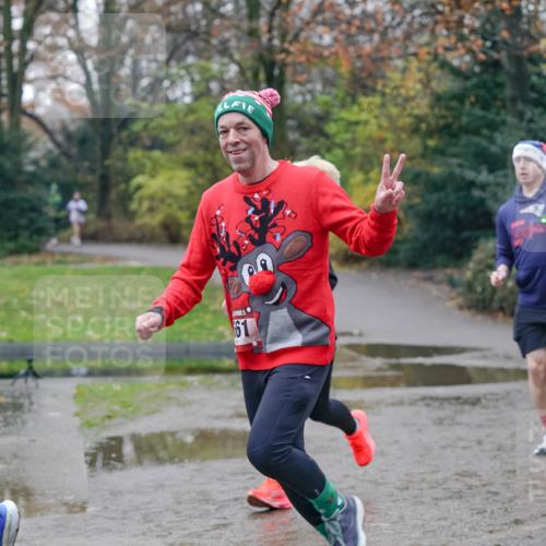 07.12.2025 - St. Pauli X-Mass-Run No. 15 Michael Burmester http://msf.ph/oto/9411583 07.12.2025 11:42:34 Laufen 61 meine-sportfotos.de