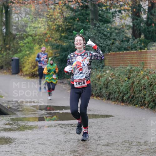 07.12.2025 - St. Pauli X-Mass-Run No. 15 Michael Burmester http://msf.ph/oto/9411604 07.12.2025 11:42:36 Laufen 2936 meine-sportfotos.de