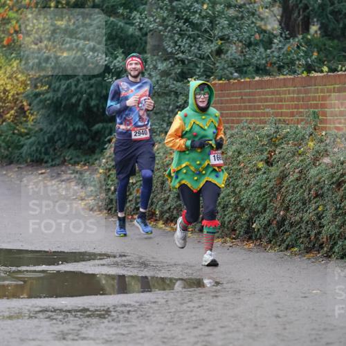 07.12.2025 - St. Pauli X-Mass-Run No. 15 Michael Burmester http://msf.ph/oto/9411622 07.12.2025 11:42:38 Laufen 2940, 166 meine-sportfotos.de