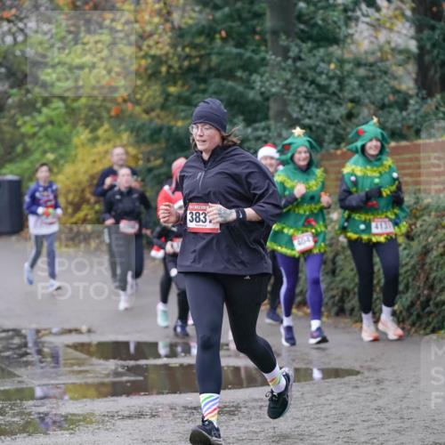 07.12.2025 - St. Pauli X-Mass-Run No. 15 Michael Burmester http://msf.ph/oto/9411711 07.12.2025 11:42:50 Laufen 383, 4047 meine-sportfotos.de