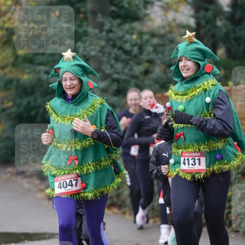 07.12.2025 - St. Pauli X-Mass-Run No. 15 Michael Burmester http://msf.ph/oto/9411744 07.12.2025 11:42:53 Laufen 15, 4047, 15, 4131, 2834 meine-sportfotos.de