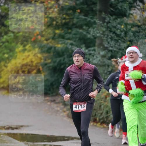 07.12.2025 - St. Pauli X-Mass-Run No. 15 Michael Burmester http://msf.ph/oto/9411746 07.12.2025 10:00:13 Laufen 15, 4115, 38 meine-sportfotos.de