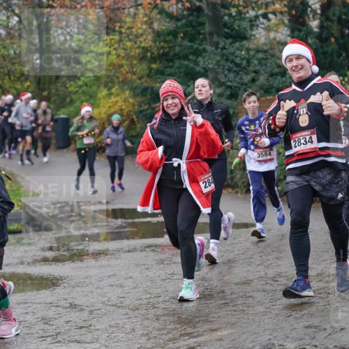 07.12.2025 - St. Pauli X-Mass-Run No. 15 Michael Burmester http://msf.ph/oto/9411747 07.12.2025 11:42:55 Laufen 1228, 284, 3584, 15, 2834 meine-sportfotos.de