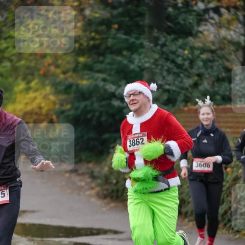 07.12.2025 - St. Pauli X-Mass-Run No. 15 Michael Burmester http://msf.ph/oto/9411757 07.12.2025 10:00:14 Laufen 5, 3862, 15, 5, 3608 meine-sportfotos.de