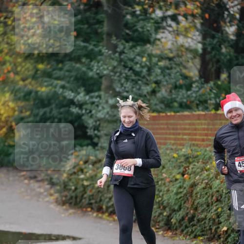 07.12.2025 - St. Pauli X-Mass-Run No. 15 Michael Burmester http://msf.ph/oto/9411766 07.12.2025 10:00:15 Laufen 3668, 45 meine-sportfotos.de