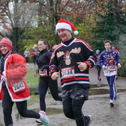 07.12.2025 - St. Pauli X-Mass-Run No. 15 Michael Burmester http://msf.ph/oto/9411768 07.12.2025 11:42:57 Laufen 268, 2834, 2843, 3584, 358 meine-sportfotos.de