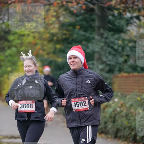 07.12.2025 - St. Pauli X-Mass-Run No. 15 Michael Burmester http://msf.ph/oto/9411778 07.12.2025 10:00:16 Laufen 5, 3608, 15, 4502 meine-sportfotos.de