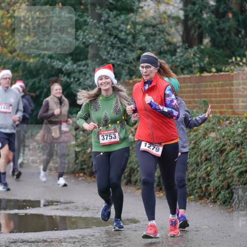 07.12.2025 - St. Pauli X-Mass-Run No. 15 Michael Burmester http://msf.ph/oto/9411800 07.12.2025 11:43:00 Laufen 1445, 3753, 1279 meine-sportfotos.de