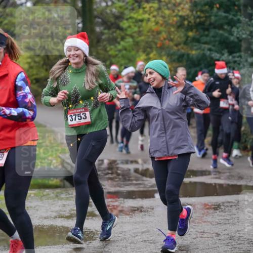 07.12.2025 - St. Pauli X-Mass-Run No. 15 Michael Burmester http://msf.ph/oto/9411818 07.12.2025 11:43:02 Laufen 1279, 15, 3753, 1445, 14 meine-sportfotos.de