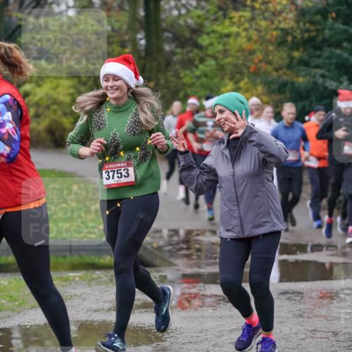 07.12.2025 - St. Pauli X-Mass-Run No. 15 Michael Burmester http://msf.ph/oto/9411821 07.12.2025 11:43:02 Laufen 1279, 15, 3753, 1445 meine-sportfotos.de