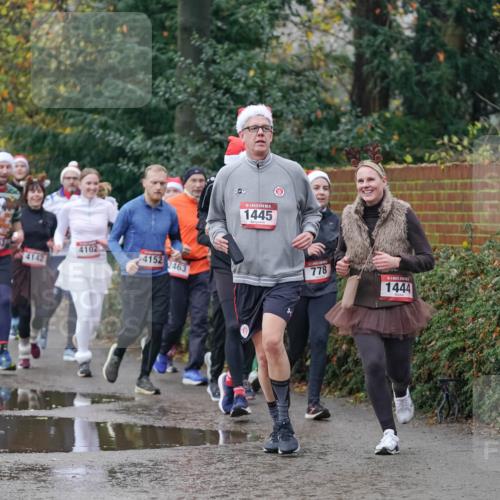 07.12.2025 - St. Pauli X-Mass-Run No. 15 Michael Burmester http://msf.ph/oto/9411824 07.12.2025 11:43:04 Laufen 2822, 4253, 4102, 4142, 4152, 2463, 1445, 778, 1444 meine-sportfotos.de
