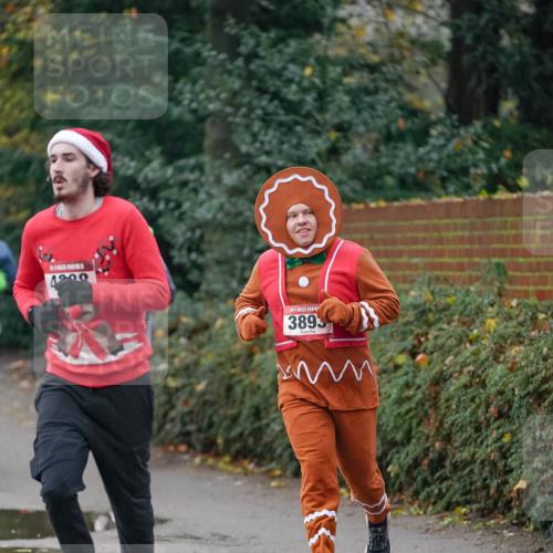 07.12.2025 - St. Pauli X-Mass-Run No. 15 Michael Burmester http://msf.ph/oto/9411829 07.12.2025 10:00:24 Laufen 3893, 8867 meine-sportfotos.de
