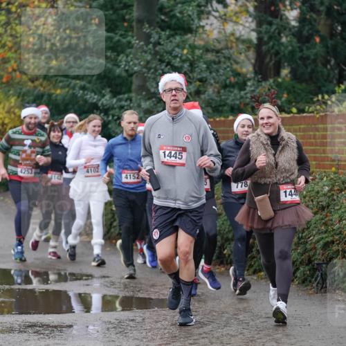 07.12.2025 - St. Pauli X-Mass-Run No. 15 Michael Burmester http://msf.ph/oto/9411833 07.12.2025 11:43:04 Laufen 2822, 4253, 4142, 4102, 4152, 1445, 778, 144 meine-sportfotos.de