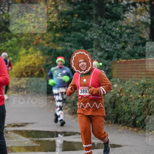 07.12.2025 - St. Pauli X-Mass-Run No. 15 Michael Burmester http://msf.ph/oto/9411835 07.12.2025 10:00:25 Laufen 15, 3893 meine-sportfotos.de